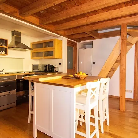 Petit Brio - Fabulous In Sleeps Up To 4 * Samoens